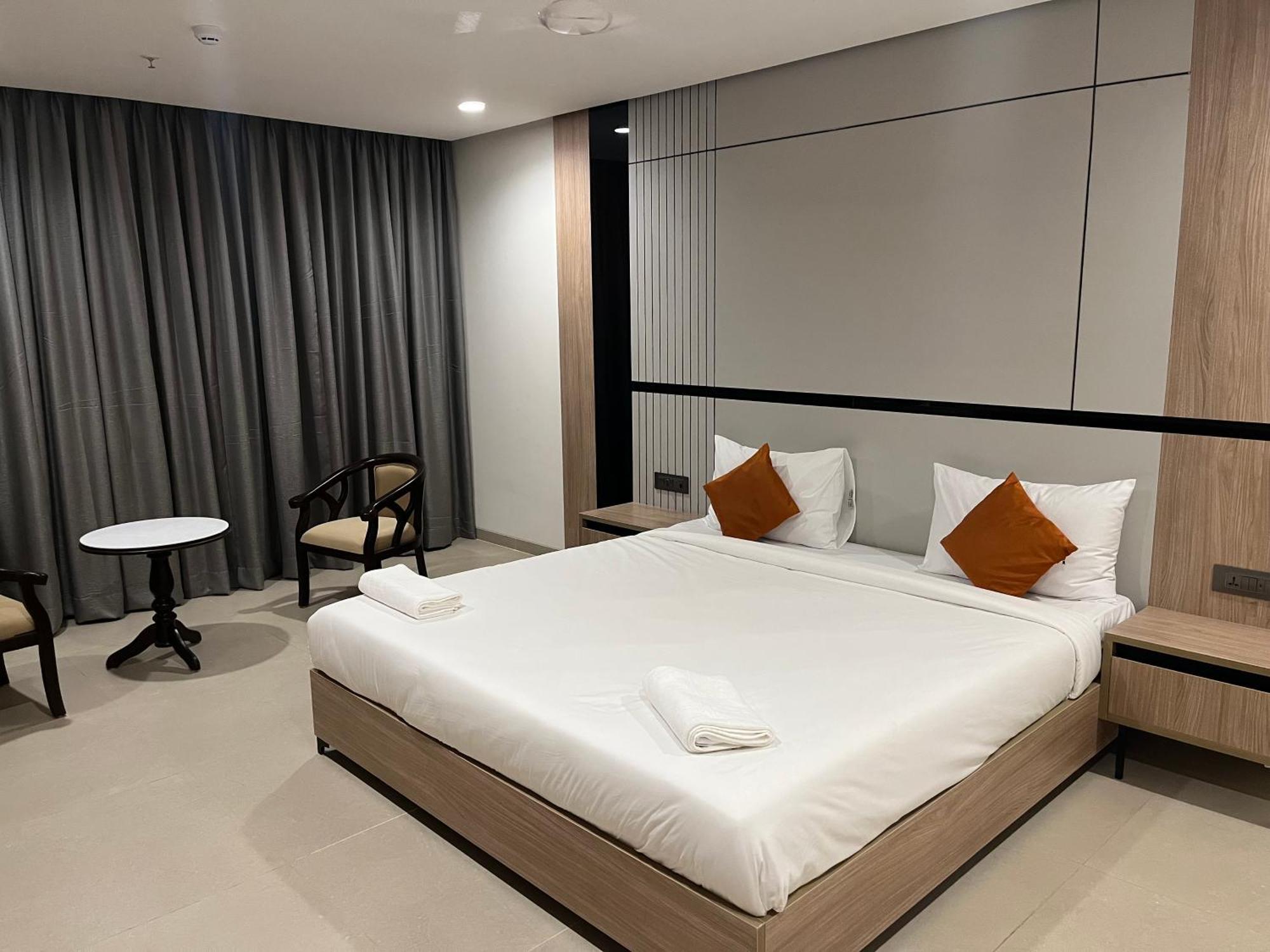 Hotel Shubham Celebrations Hyderabad Exterior photo