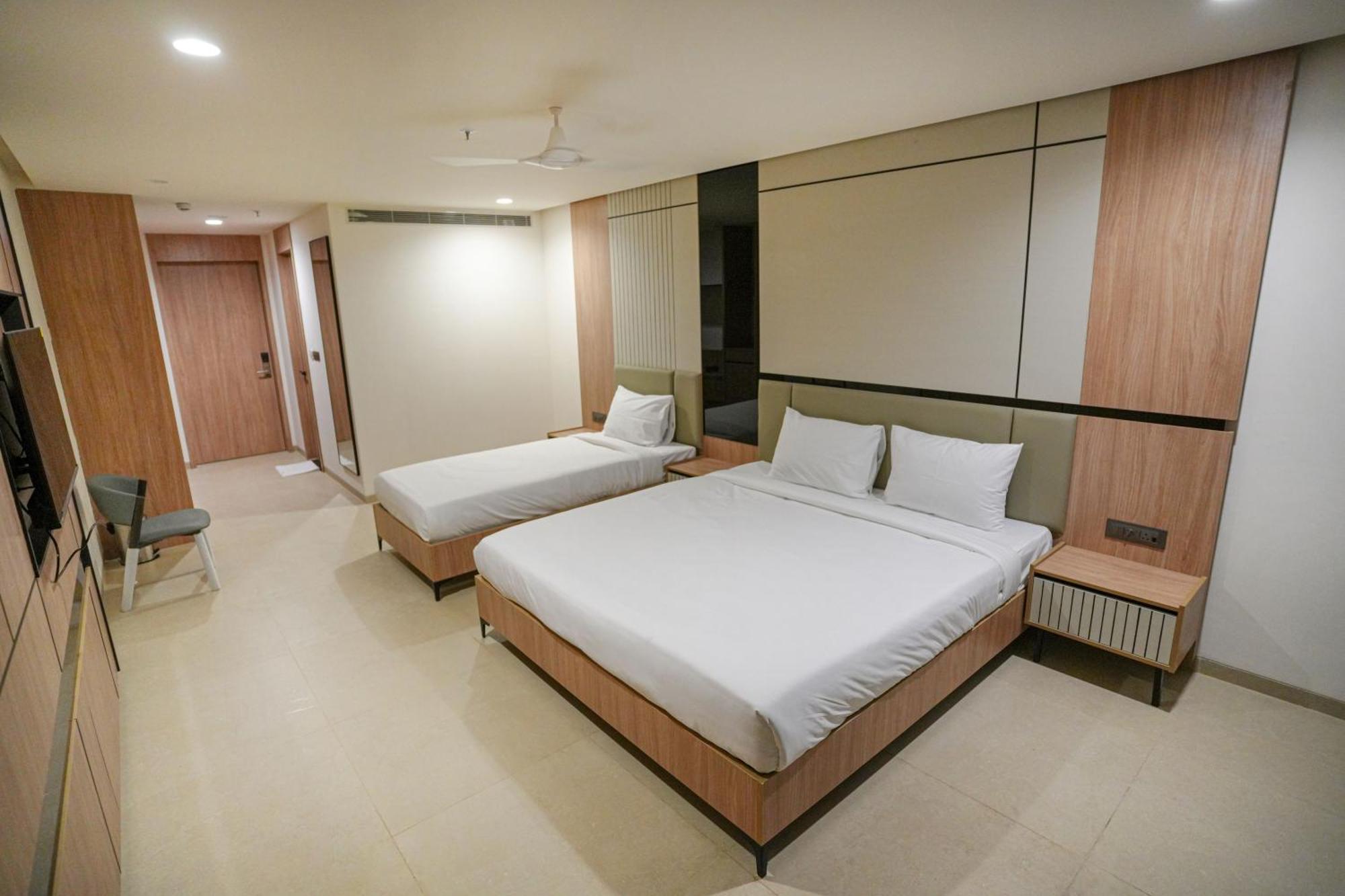 Hotel Shubham Celebrations Hyderabad Exterior photo