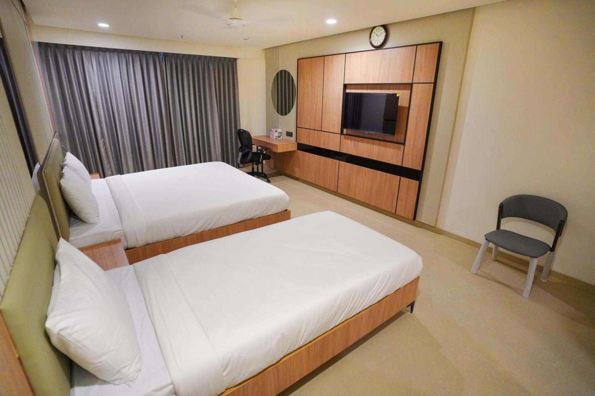 Hotel Shubham Celebrations Hyderabad Exterior photo